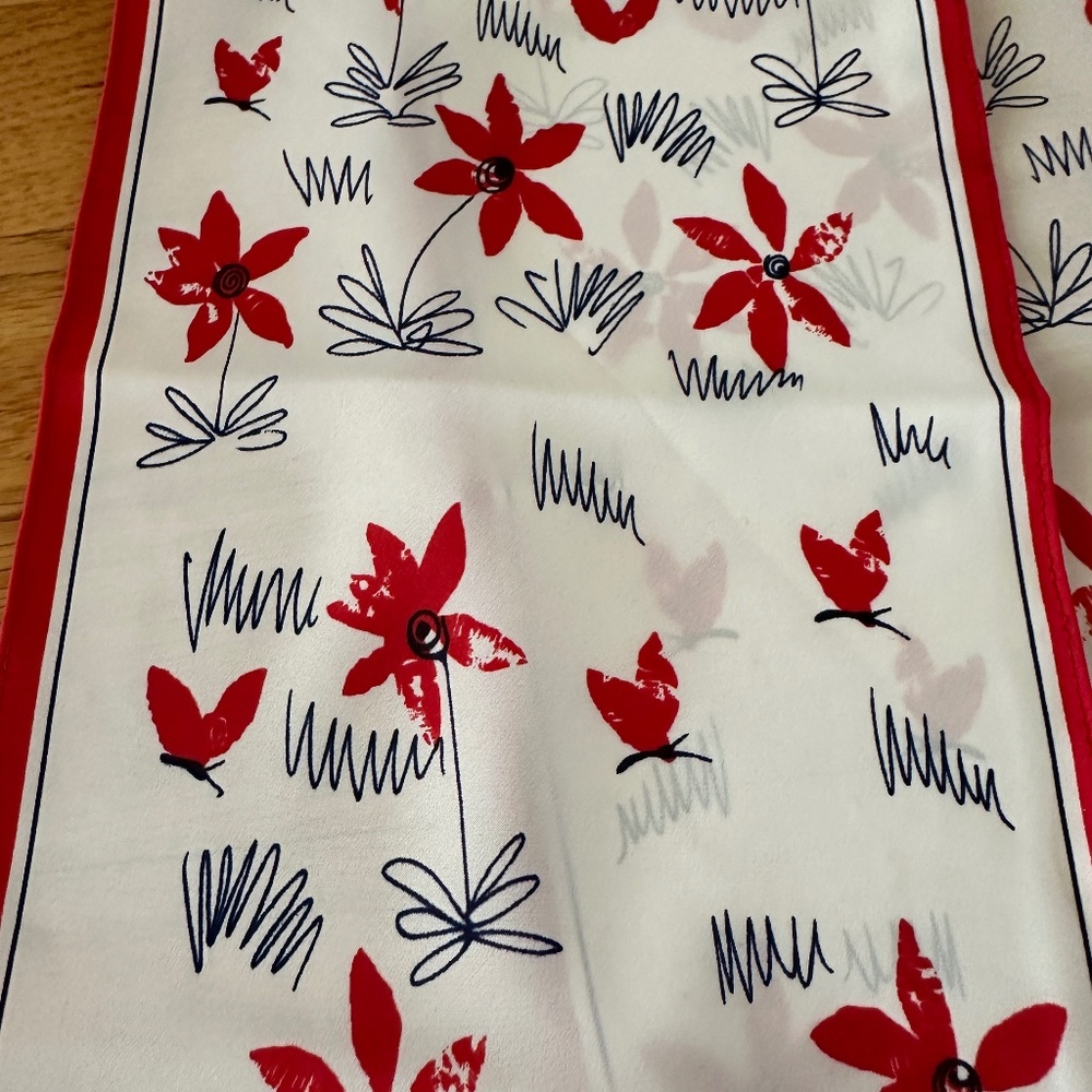 Veresa by Vera Scarf Red Blue White Vera Neuman Scarf - Picture 2 of 11